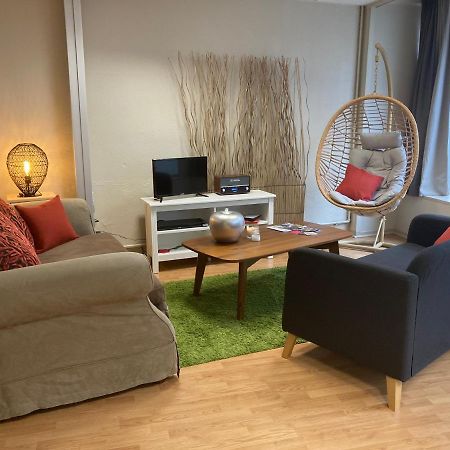 Gite D'Avalon Appartement 5 迪南 外观 照片