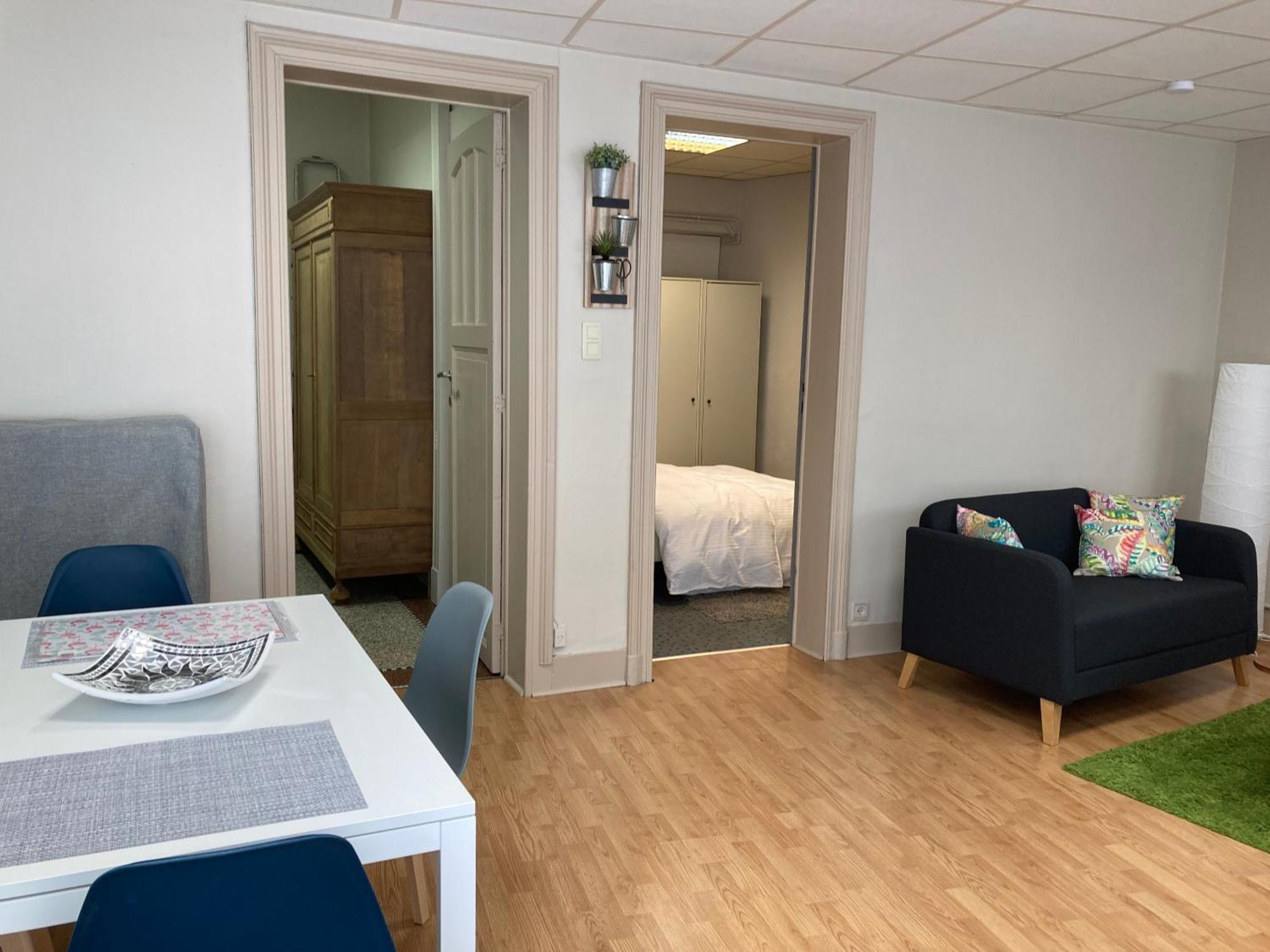 Gite D'Avalon Appartement 5 迪南 外观 照片